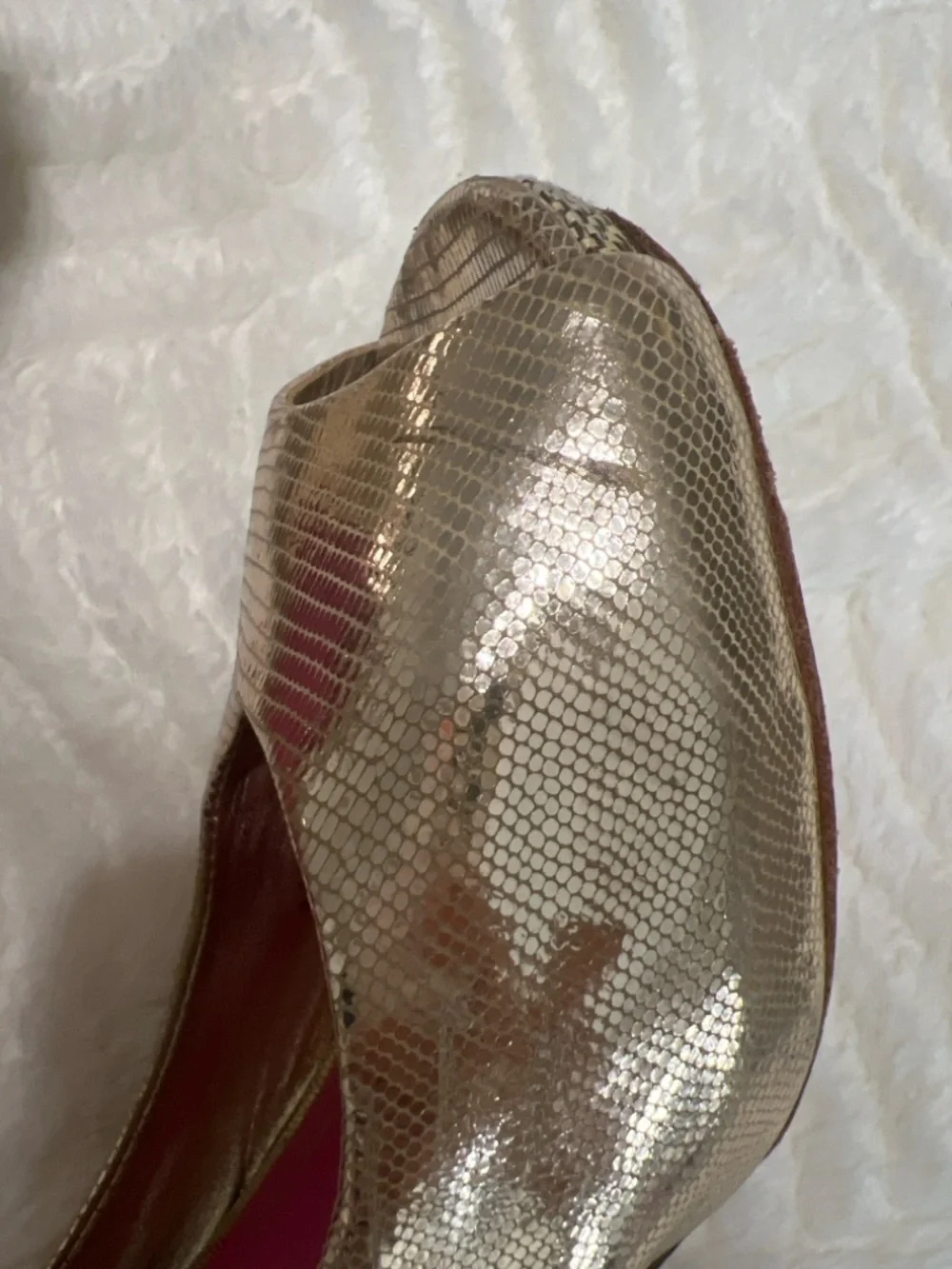 Lilly Pulitzer Gold Peep Toe Wedge Heels Size 8.5 Metallic Snakeskin